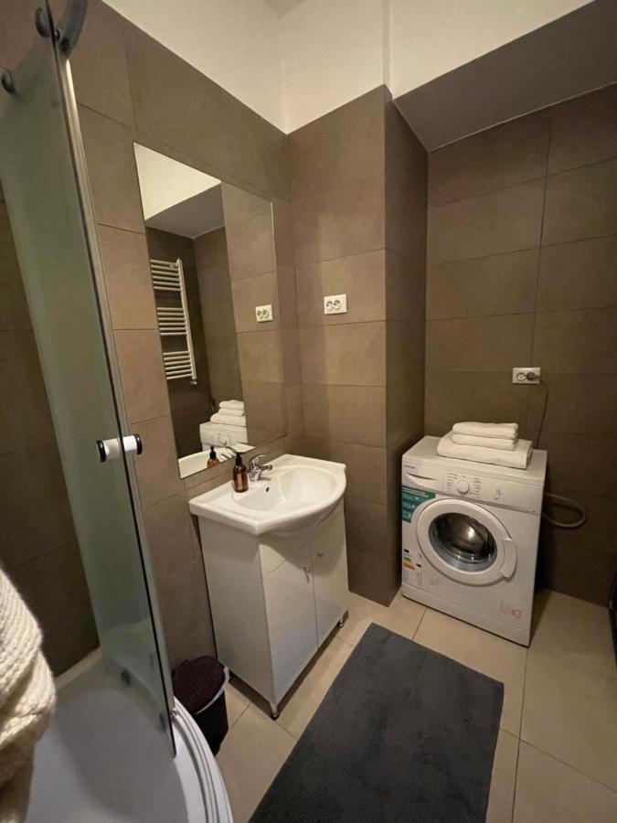 Le Nid - Your Central Destination Iasi Bagian luar foto
